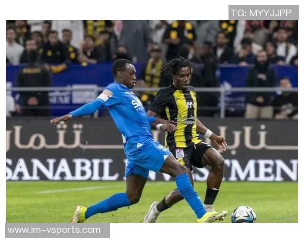 内马尔连续缺席技战术训练仅参与周五体能训练引发关注